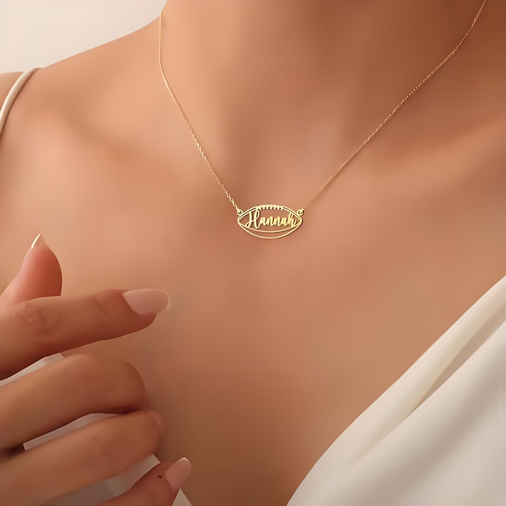 Collana con Ciondolo a Forma d - Party Games Name recensione e prezzo