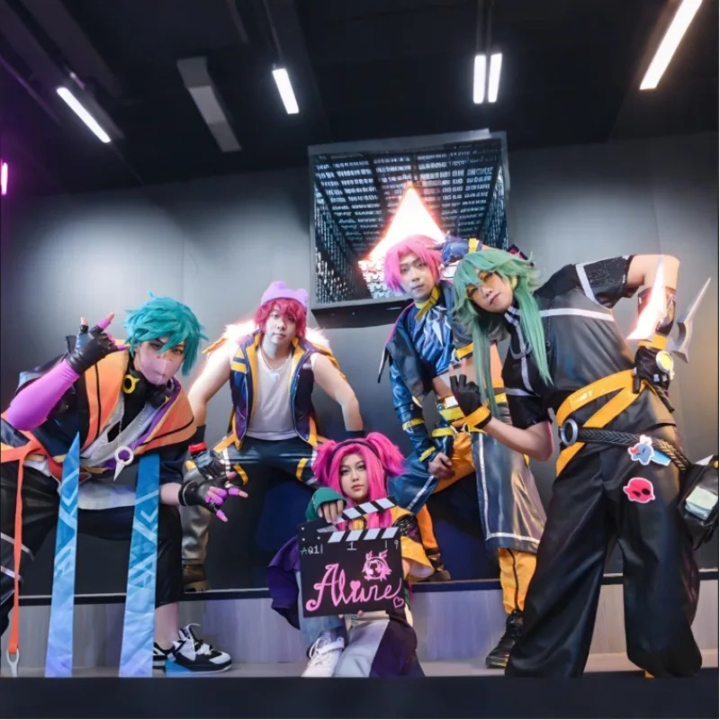 Gioco HEARTSTEEL Idol Costume  - Party Games Youtube recensione e prezzo